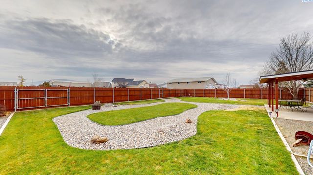 5413 Norma Street, West Richland, WA 99353