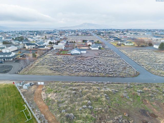 5413 Norma Street, West Richland, WA 99353