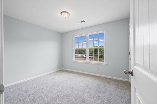 124 Screech Drive, Fountain Inn, SC 29644