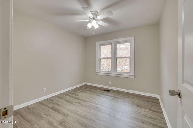 977 Kinsler Pvt Lane, Kingsport, TN 37665