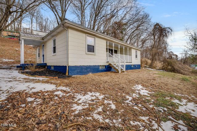 977 Kinsler Pvt Lane, Kingsport, TN 37665