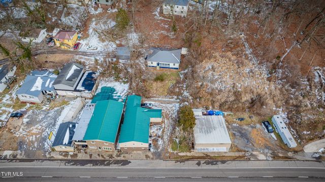 977 Kinsler Pvt Lane, Kingsport, TN 37665