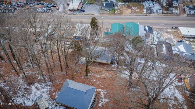 977 Kinsler Pvt Lane, Kingsport, TN 37665