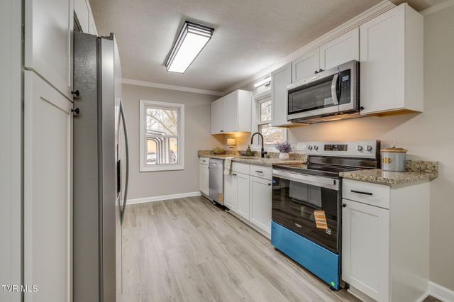 977 Kinsler Pvt Lane, Kingsport, TN 37665