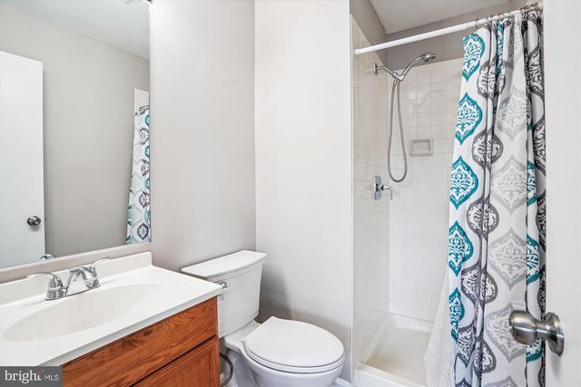 13994 GUNNERS PL, Centreville, VA 20121