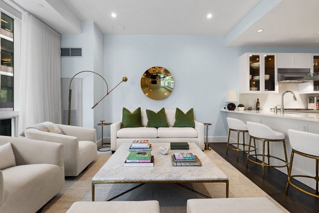 22 Liberty Dr 3J, Boston, MA 02210