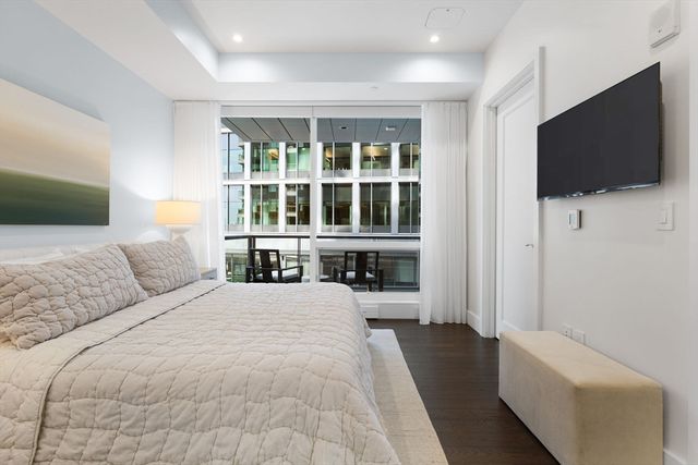 22 Liberty Dr 3J, Boston, MA 02210