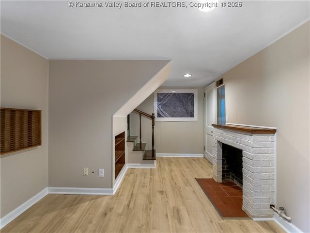 1010 Forest Road, Charleston, WV 25314