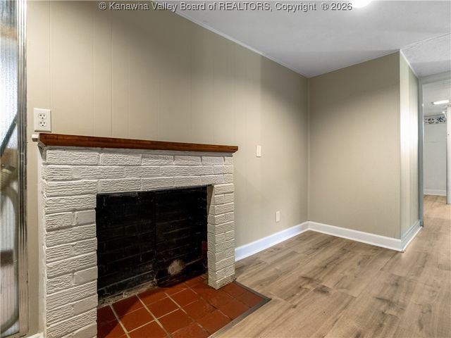 1010 Forest Road, Charleston, WV 25314