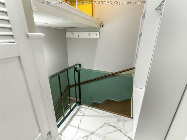 1010 Forest Road, Charleston, WV 25314