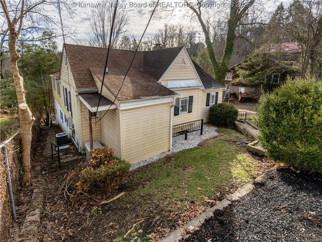 1010 Forest Road, Charleston, WV 25314