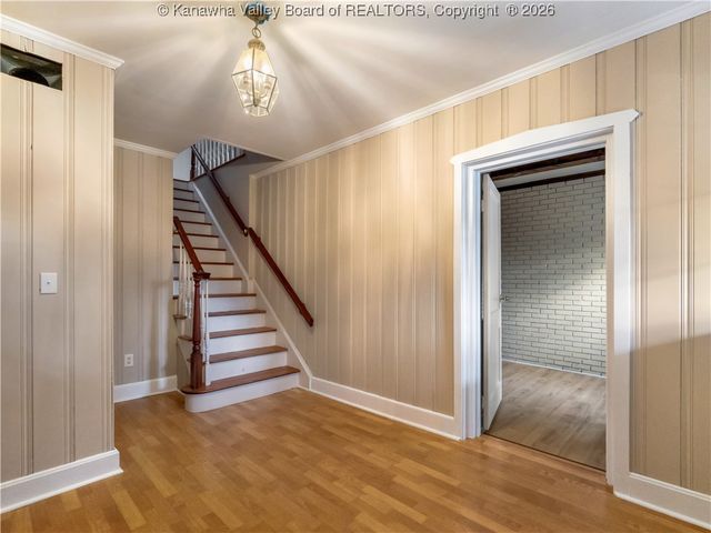 1010 Forest Road, Charleston, WV 25314