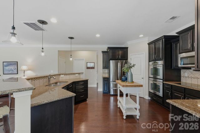 524 Rosemary Lane, Tega Cay, SC 29708