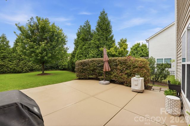 524 Rosemary Lane, Tega Cay, SC 29708