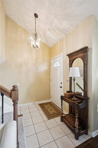 716 Adams Drive, Lee's Summit, MO 64086