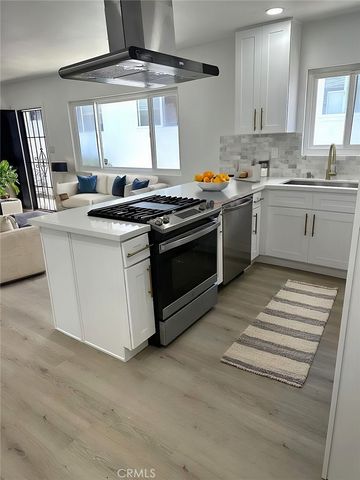 977 W 2nd Street, San Pedro, CA 90731