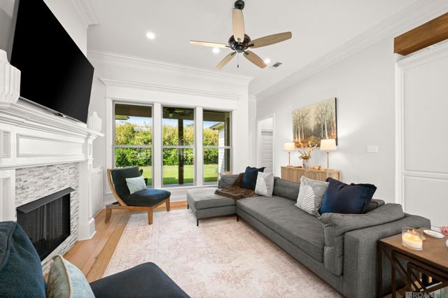 13147 Oakbourne Ave, Geismar, LA 70734