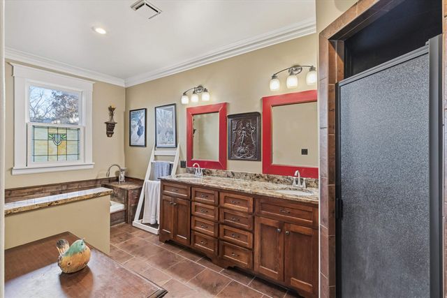 30 FRONT ST, Rossville, TN 38066