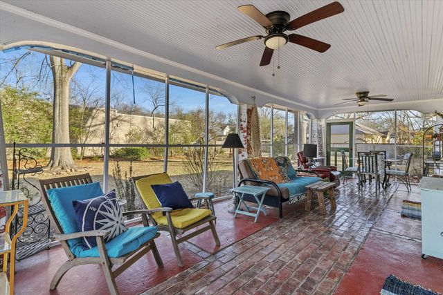 30 FRONT ST, Rossville, TN 38066