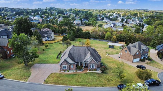 9119 Brooks Xing, Mount Juliet, TN 37122