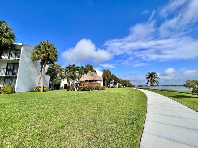 752 Executive Center Drive 33, West Palm Beach, FL 33401