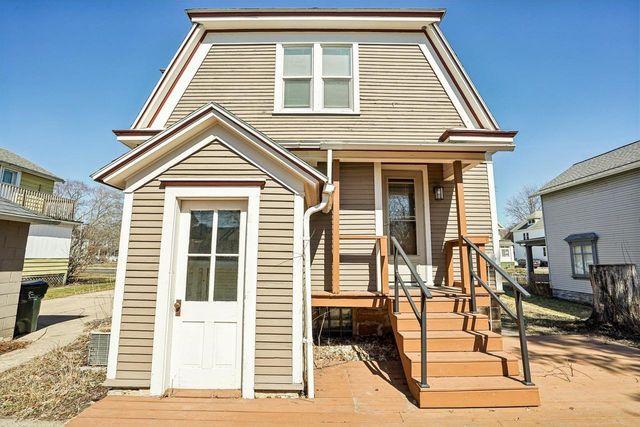 240 3rd Street, Reedsburg, WI 53959