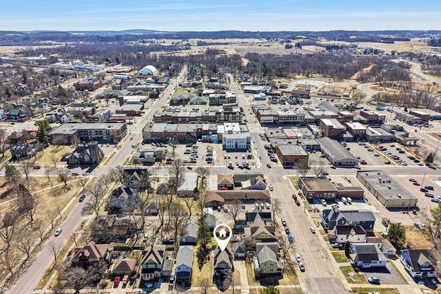 240 3rd Street, Reedsburg, WI 53959