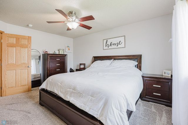 5501 Farmstead Court S, Fargo, ND 58104