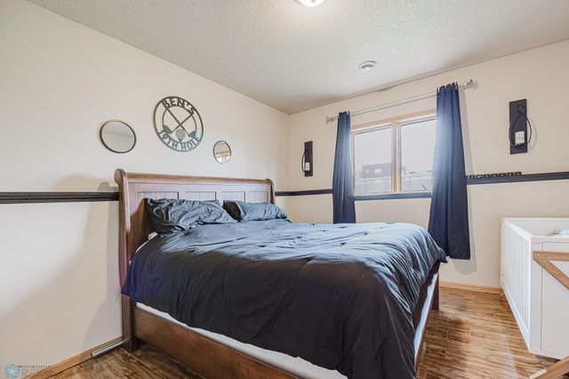 5501 Farmstead Court S, Fargo, ND 58104