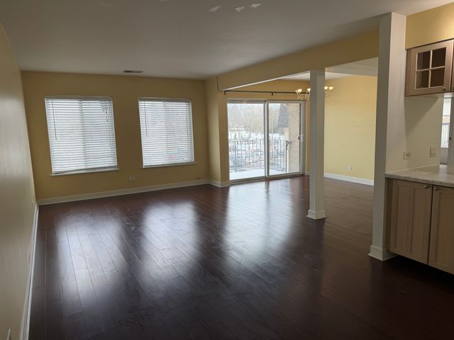 10735 5th Ave Cutoff 304, Countryside, IL 60525