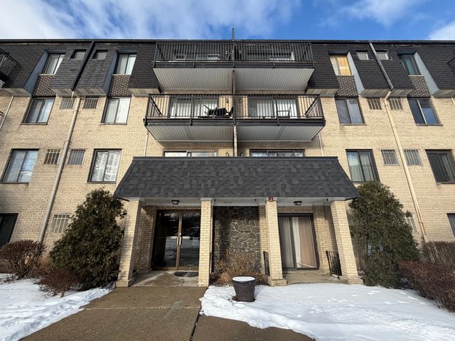 10735 5th Ave Cutoff 304, Countryside, IL 60525