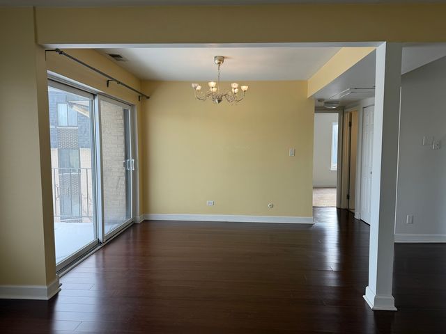 10735 5th Ave Cutoff 304, Countryside, IL 60525