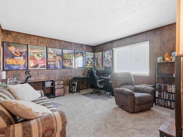 18277 Nardy Street, Clinton Township, MI 48036