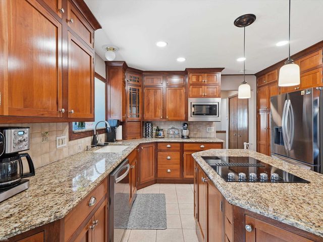 18277 Nardy Street, Clinton Township, MI 48036