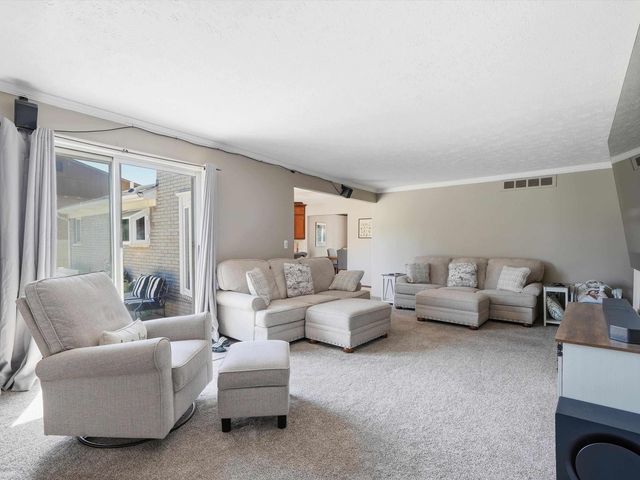 18277 Nardy Street, Clinton Township, MI 48036