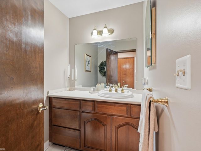 18277 Nardy Street, Clinton Township, MI 48036