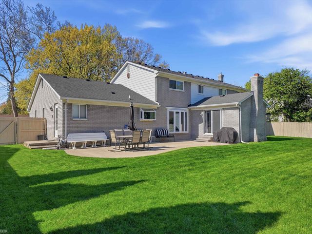 18277 Nardy Street, Clinton Township, MI 48036