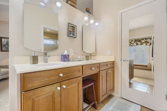 1703 Ashley Cir, San Antonio, TX 78232