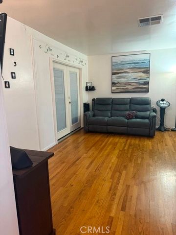 19134 Delano Street, Tarzana, CA 91335