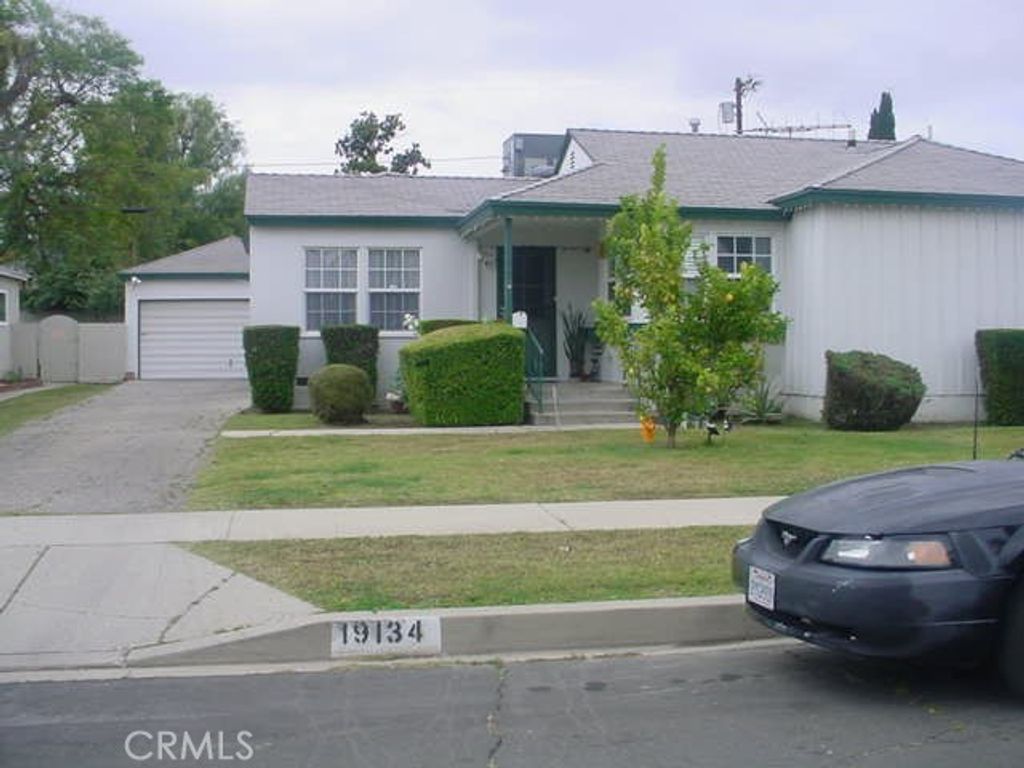 19134 Delano Street, Tarzana, CA 91335