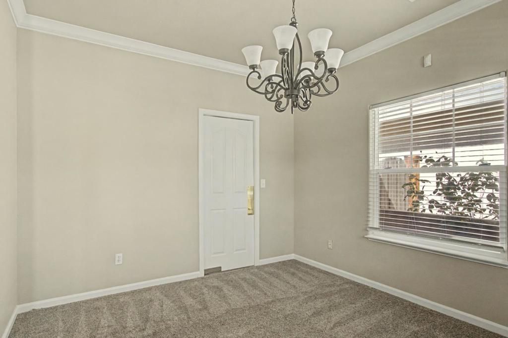 Image 15 of property listing at 1753 Mills, Los Banos, CA 93635