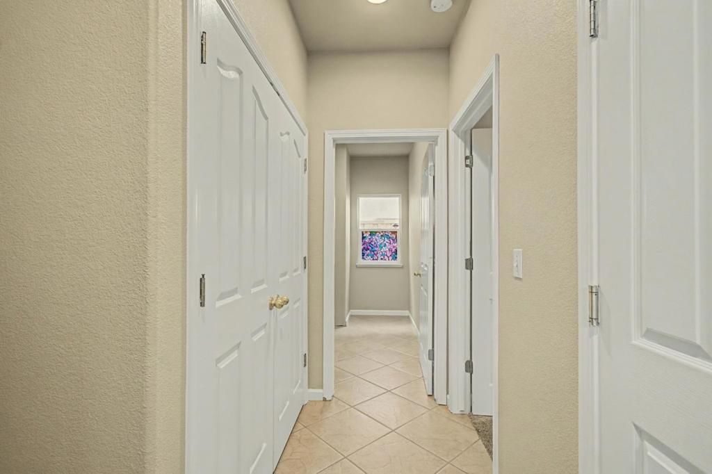 Image 21 of property listing at 1753 Mills, Los Banos, CA 93635