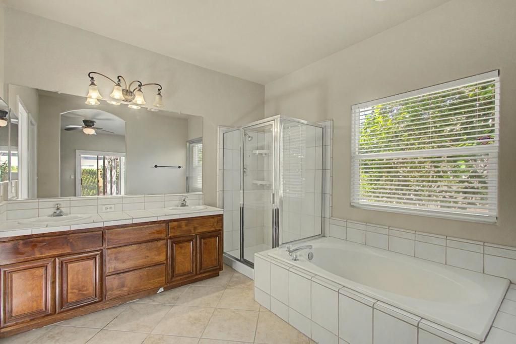 Image 31 of property listing at 1753 Mills, Los Banos, CA 93635