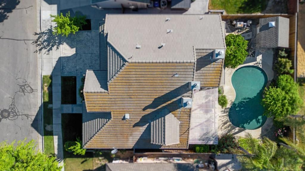 Image 36 of property listing at 1753 Mills, Los Banos, CA 93635