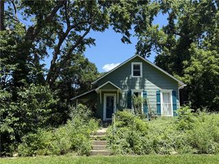 920 High Street, Baldwin City, KS 66006