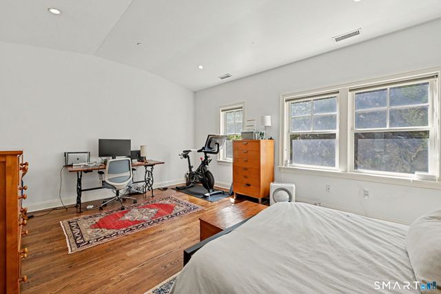 70 Riverdale Avenue 803, Greenwich, CT 06831