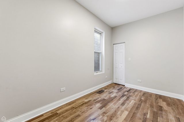 6004 S Carpenter Street, Chicago, IL 60621