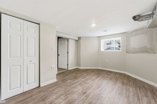 6004 S Carpenter Street, Chicago, IL 60621