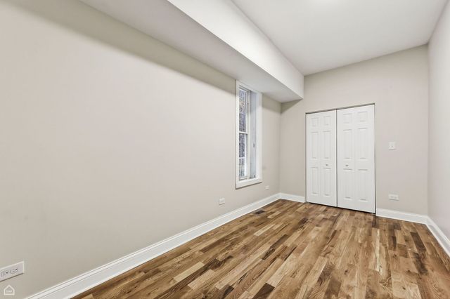 6004 S Carpenter Street, Chicago, IL 60621