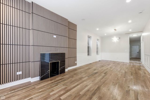 6004 S Carpenter Street, Chicago, IL 60621